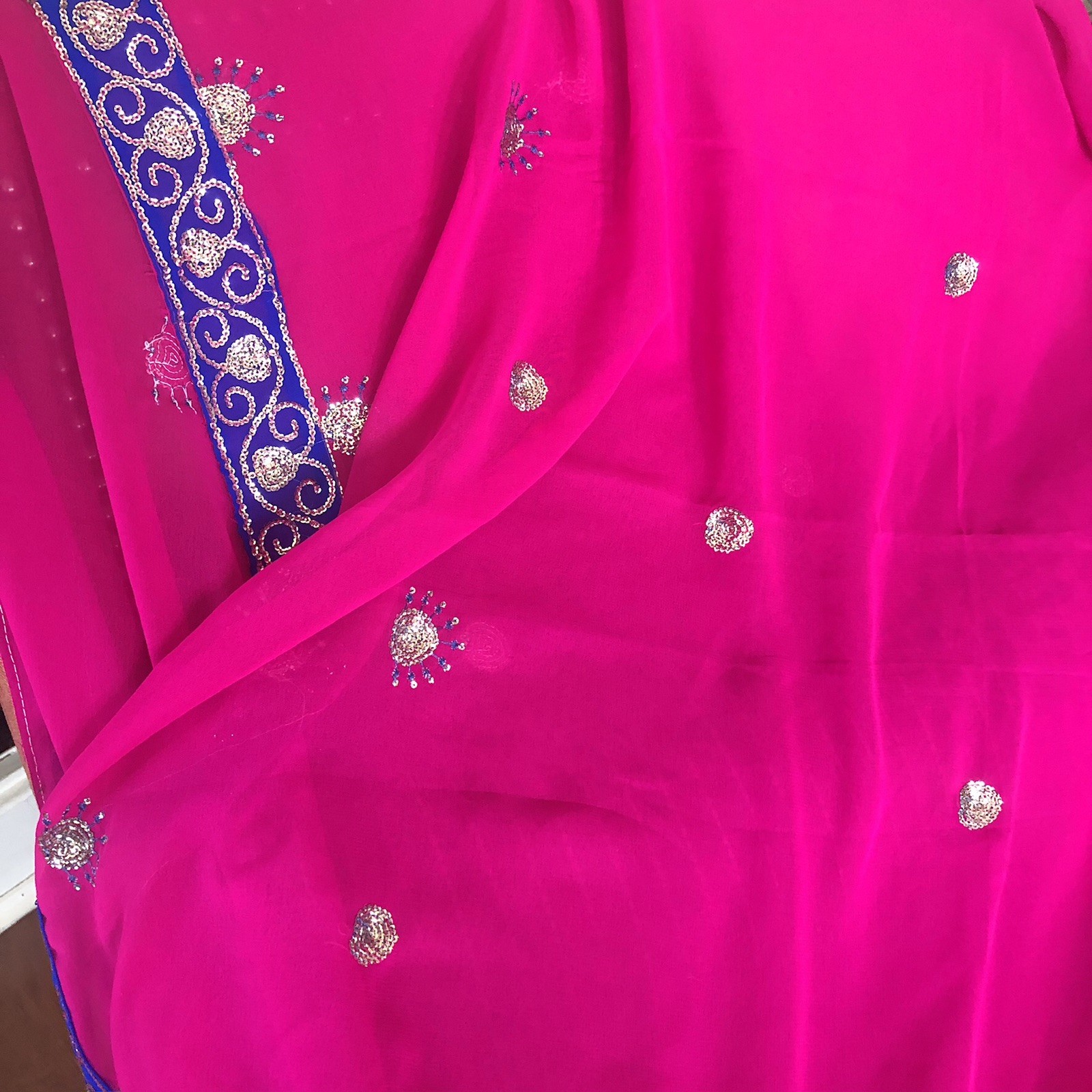 Saree Sari Metallic Sequined Embroidered Floral Scarf Fuchsia Pink Costume 6 Yd