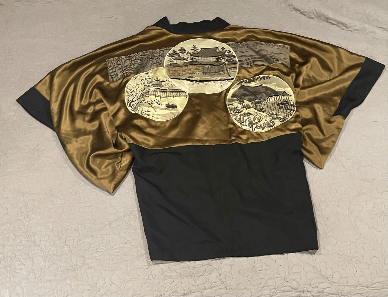 J Peterman Company S/M 100% Silk Japanese Kyoto Haori Kimono Jacket Gold Black