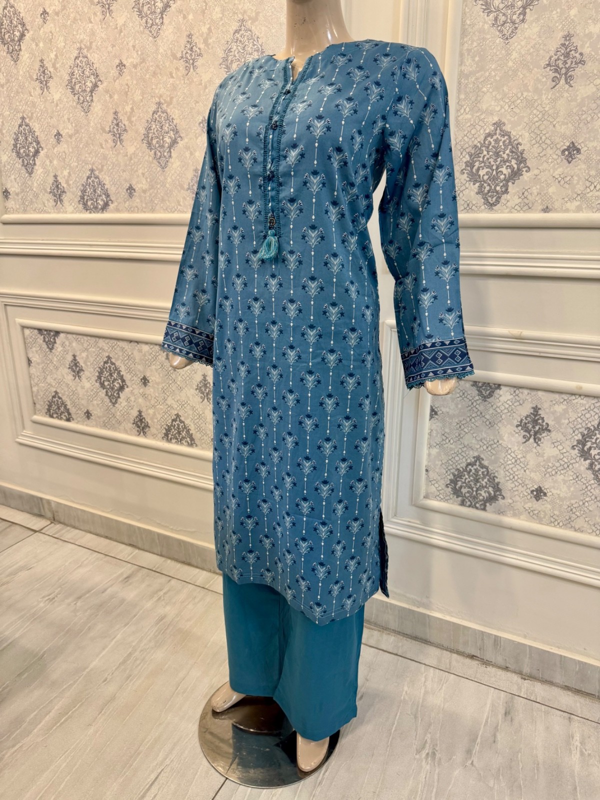 Pakistani Light Blue & Dark Blue Printed Straight Shirt 3-PCS Lawn Suit ,M