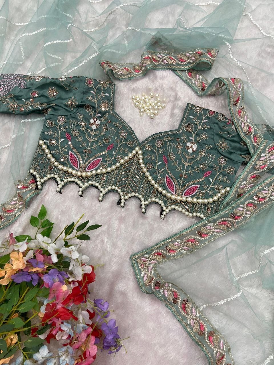 Stylish Look Heavy Net Saree With Kasturi Silk Blouse For Reception & Party
