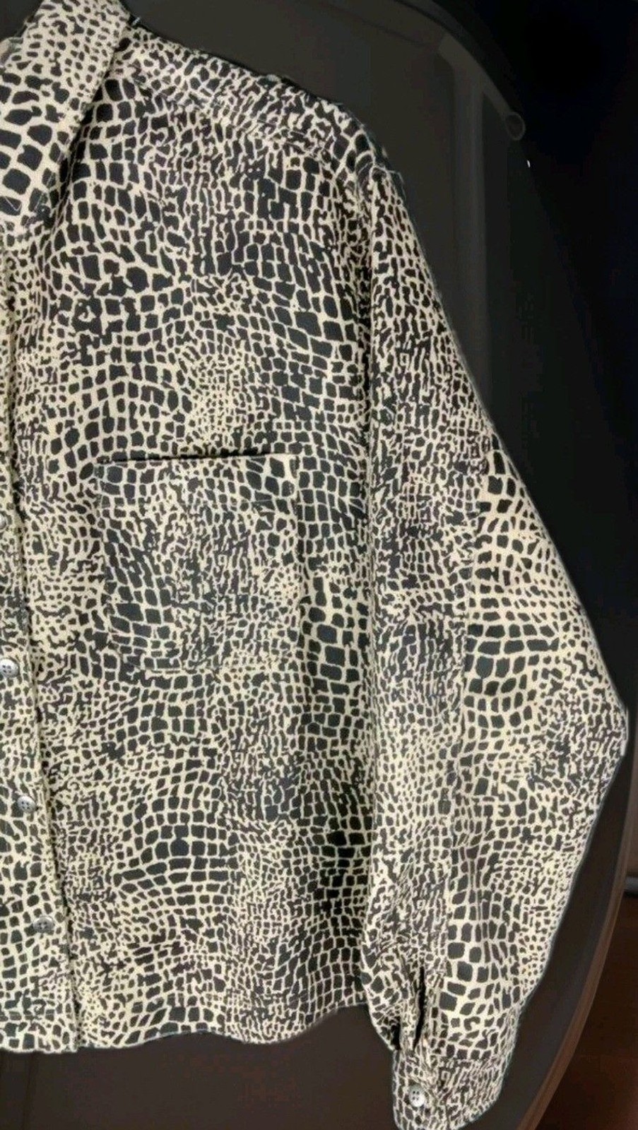 Chico’s Blouse Size 1 US M Button Blouse Cheetah Print Long Sleeve Collar Pocket