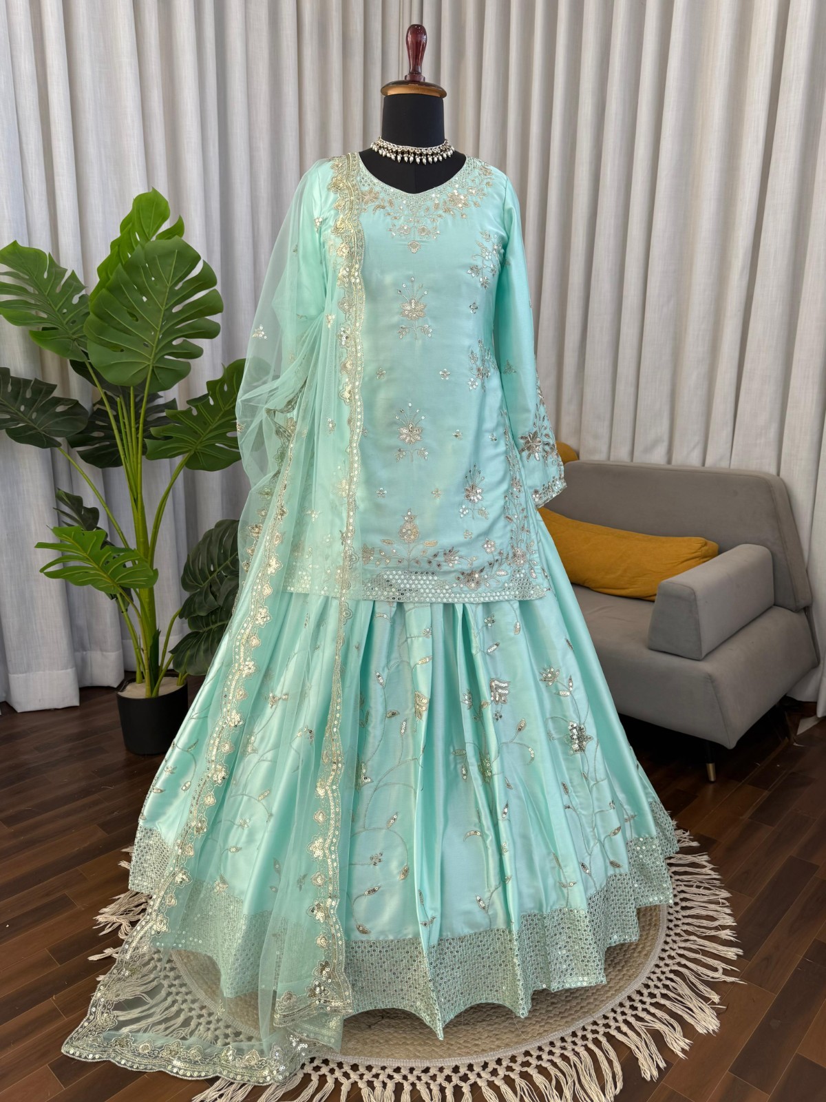 3 Piece Pakistani Designer farshi salwar suit