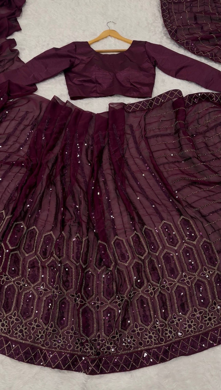 Latest Gorgeous Kasturi Silk Wine Saree With Blouse For Reception Wear