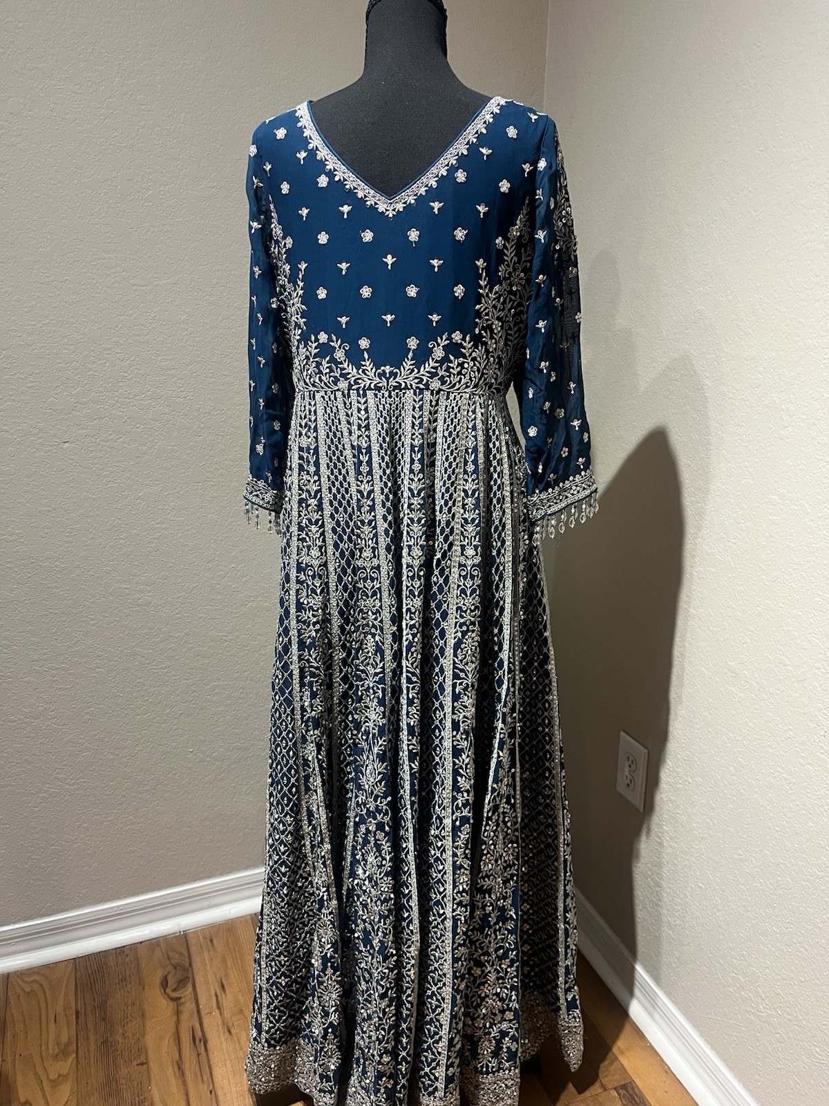 Handmade Women’s Blue Embroidered lengha Gown w/ Net Dupatta, L