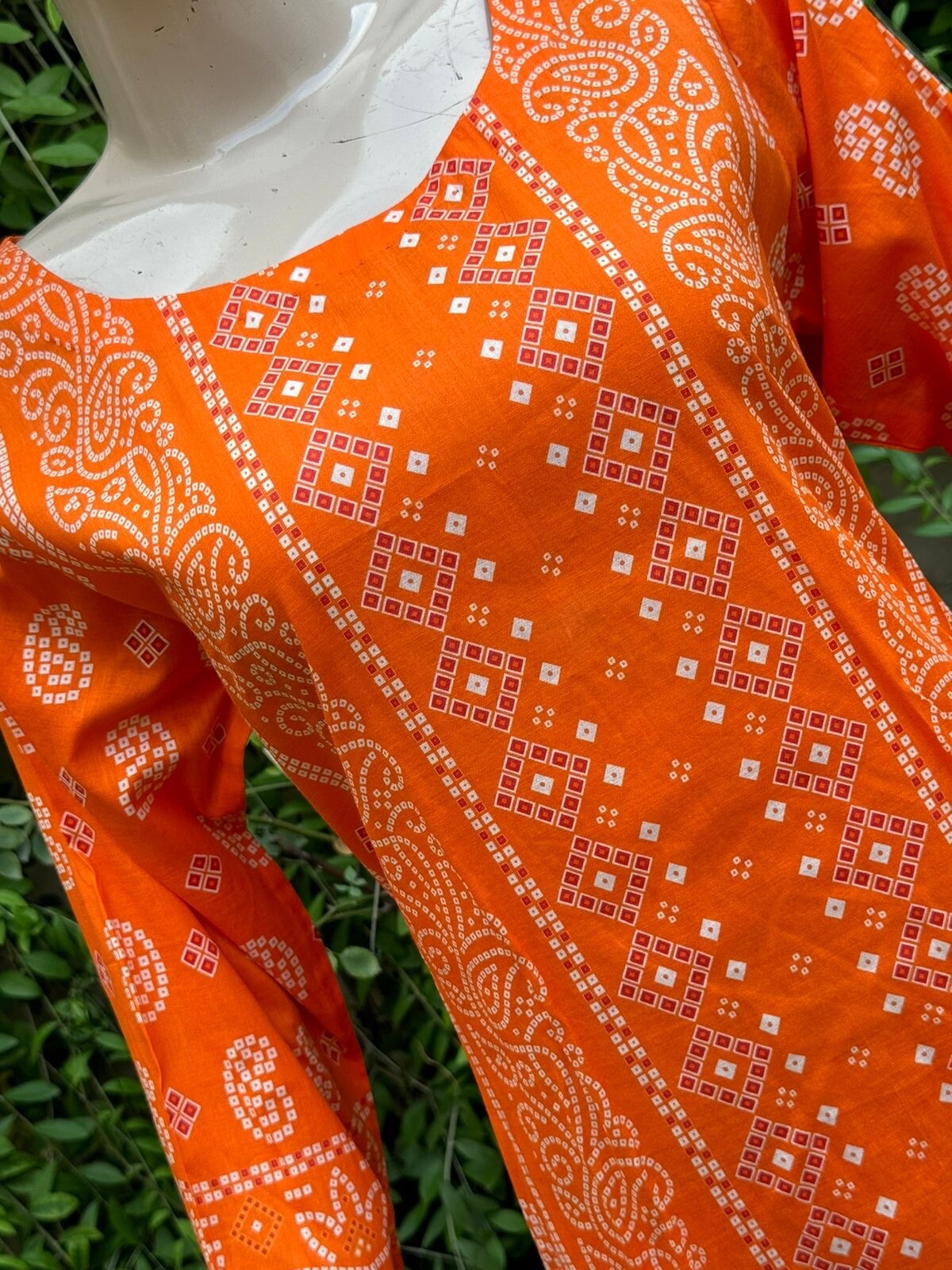 Pakistani Chunri Print Orange Straight Shirt 3-PCS Lawn dress ,XL