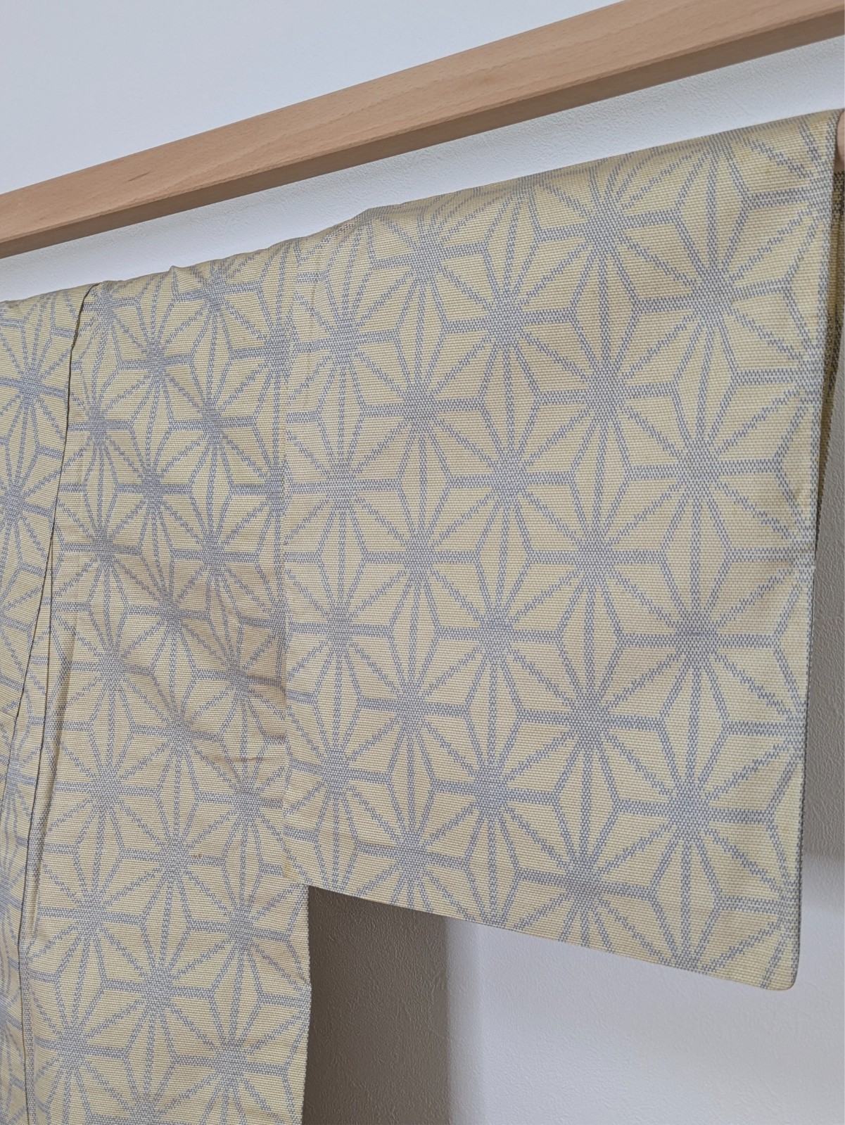 Vintage Japanese Kimono Silk Hitoe Beige Asanoha Kasuri Ikat Pattern Textile Art