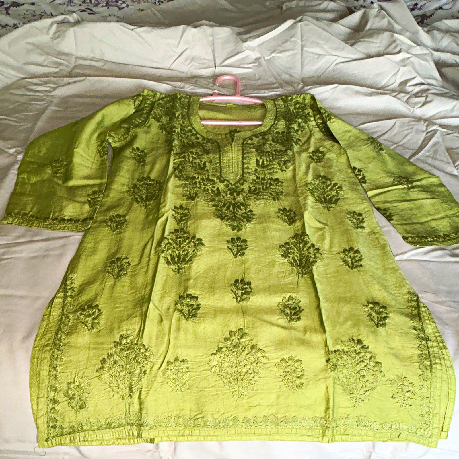 Women’s Green Silk Blend Embroidered Kurta Tunic Top Kurti Size M