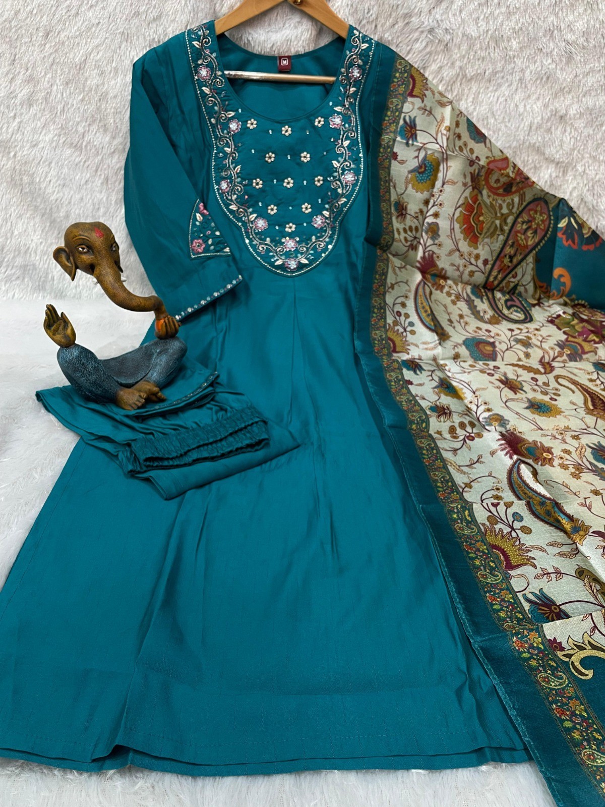 Bollywood Wedding Wear Kurti Pant Dupatta Set Indian Women’s Ethnic Salwar Suit