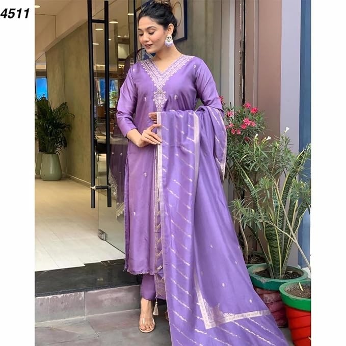 Women’s Kurta, Pant & Dupatta Set in Viscose Chanderi & Jute Silk, Ankle Length