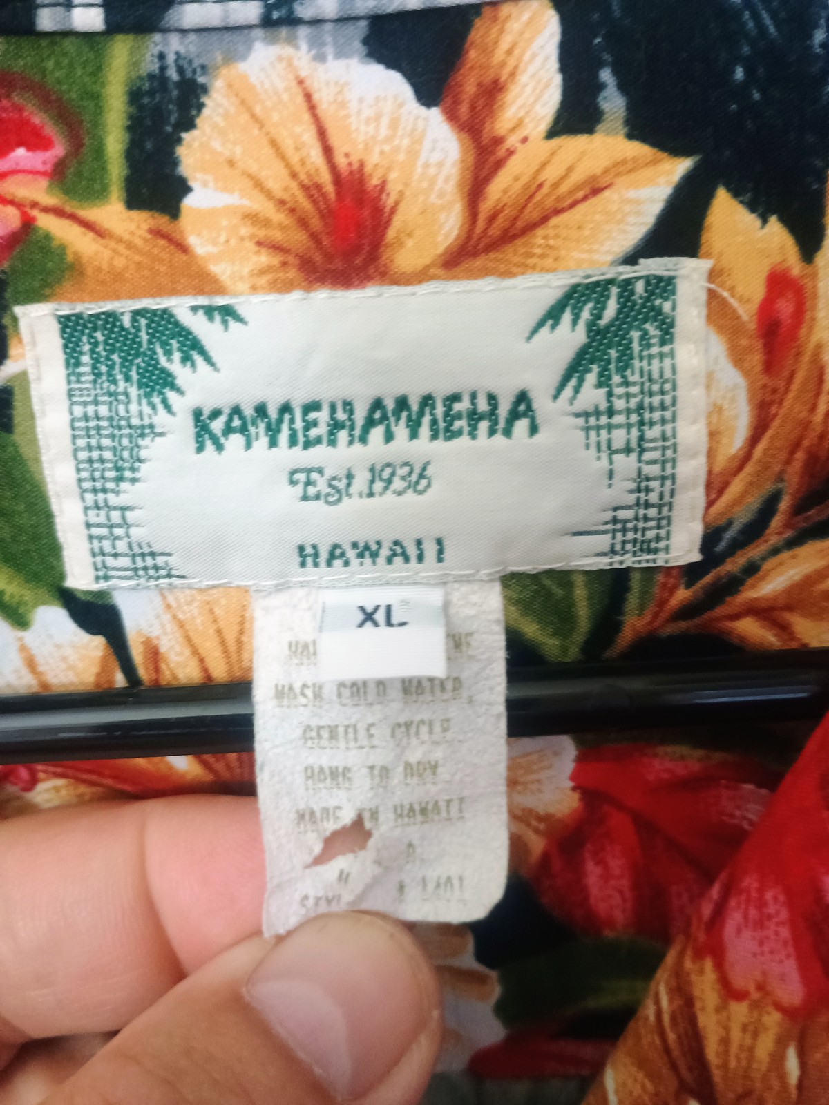 Kamehameha Hawaii Aloha Shirt Men’s XL Red Yellow Floral Palm Tree Rayon Vintage
