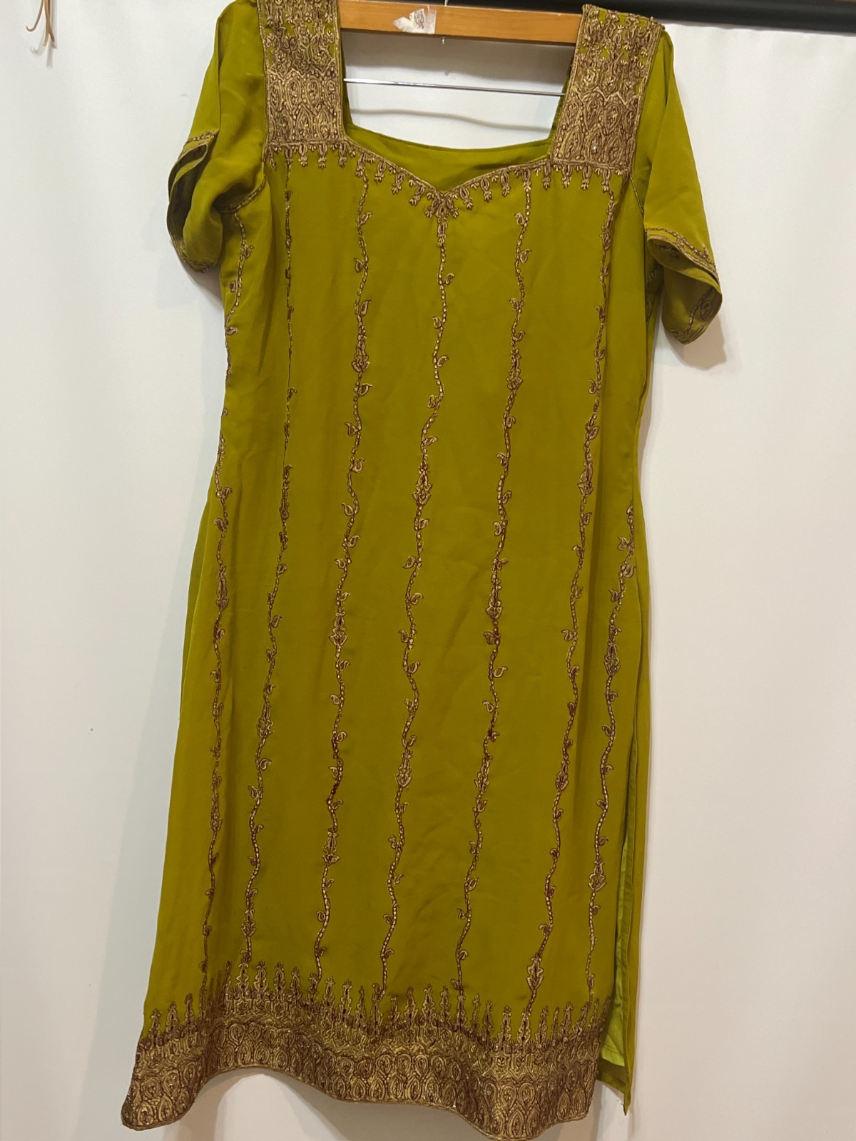 Pre-Owned Olive Green Indian Kurta Dress Embroidered Ethnic Tunic