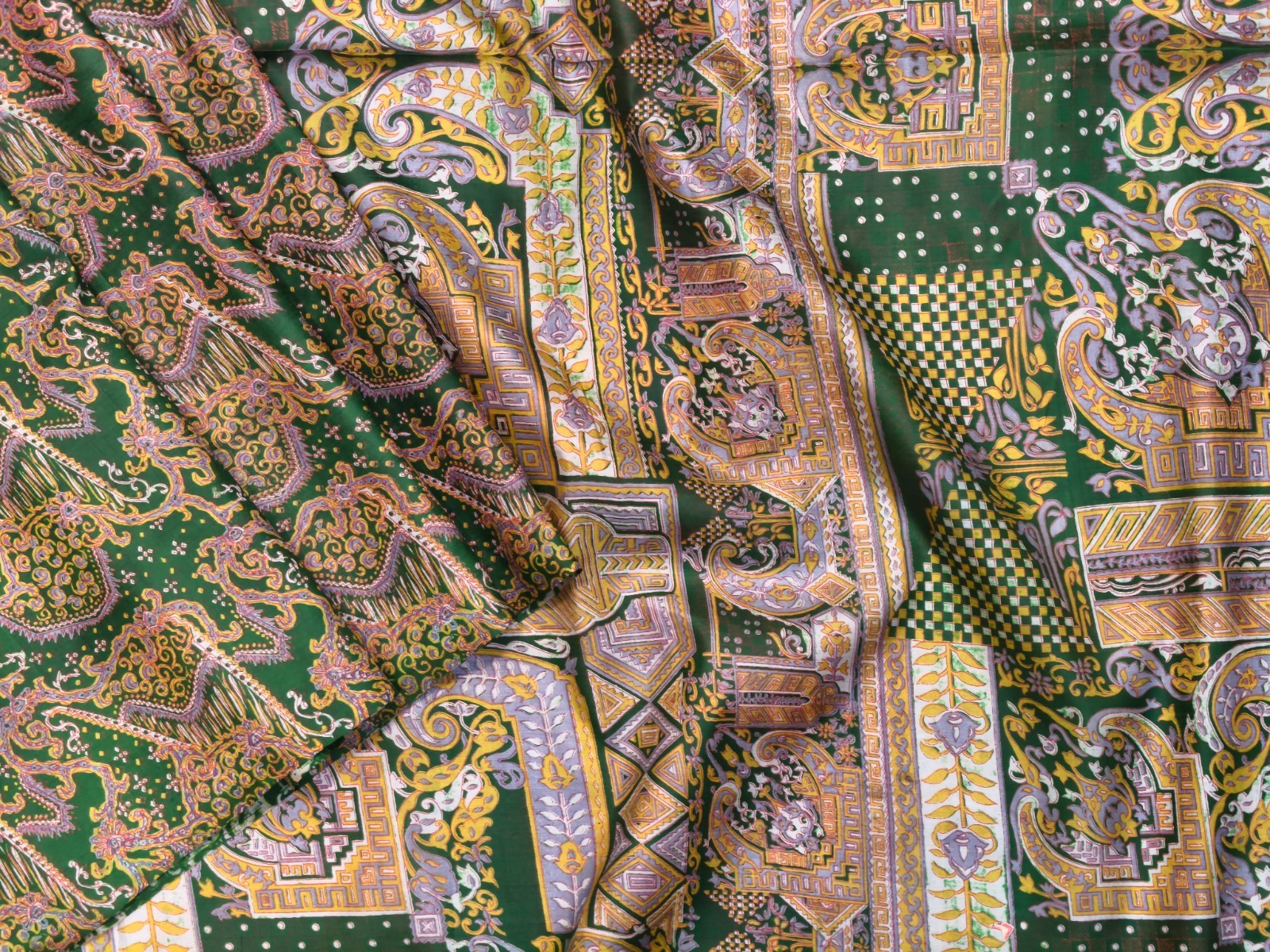 Vintage Pure Silk Sari Fabric 5.5Yards | Indian Printed Saree For Crafting Quilt