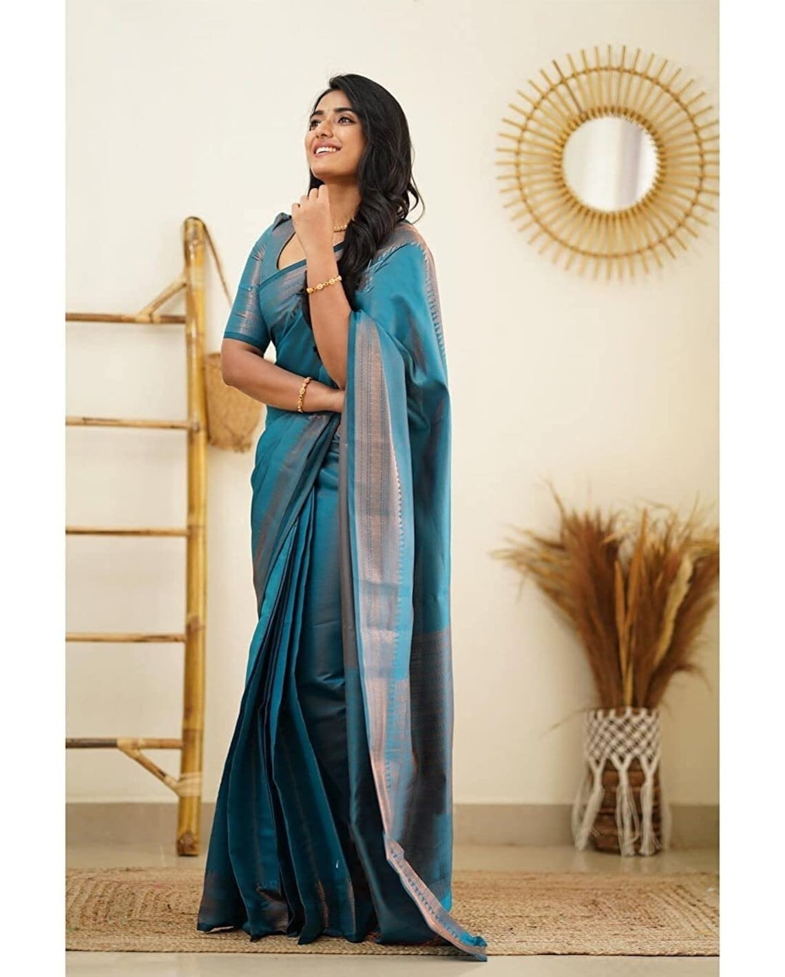 Women’s Kanjivaram Soft Silk Saree With Blouse Piece