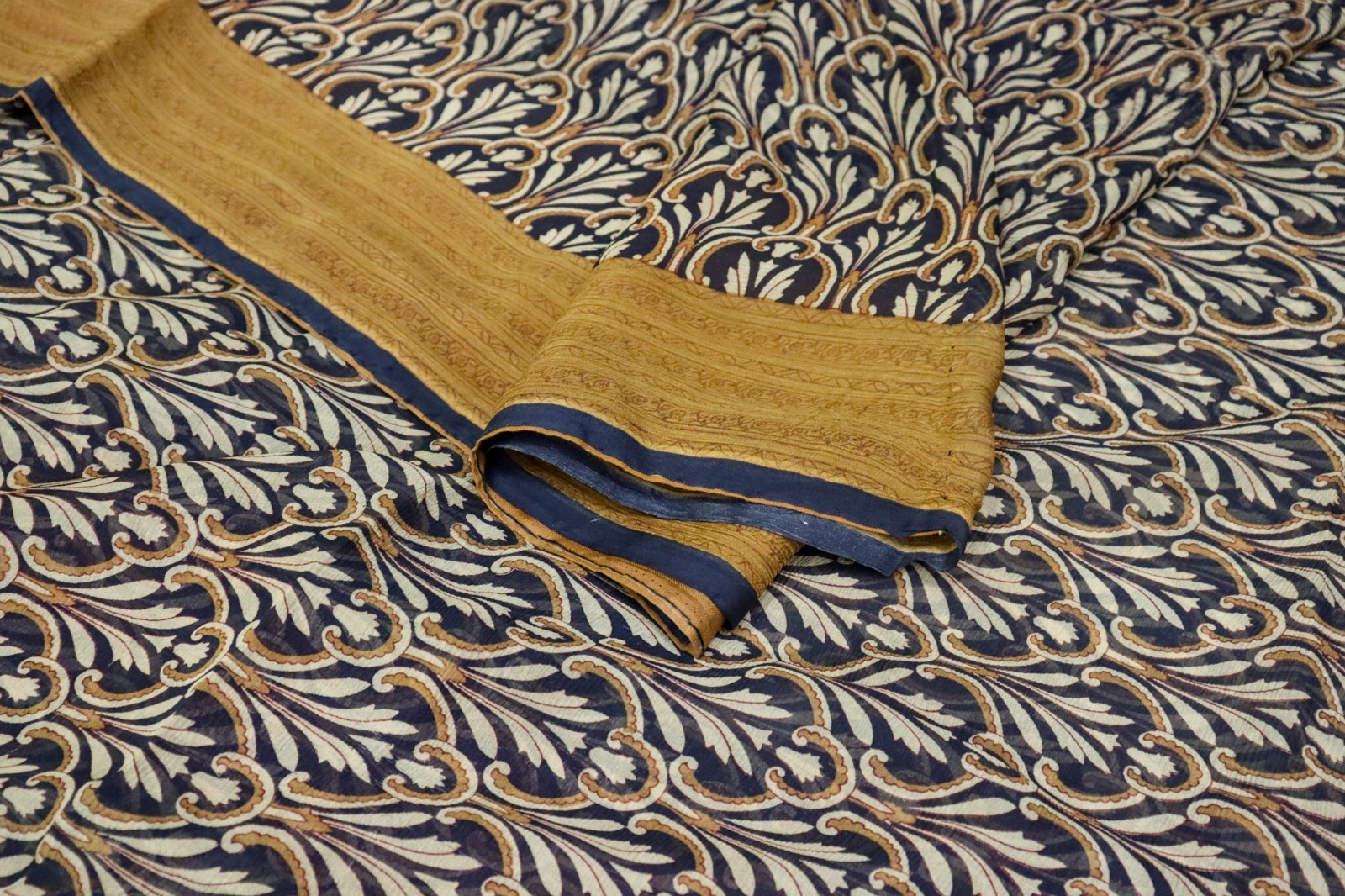 Vintage Chiffon Silk Saree, Lightweight Fabric for DIY & Sewing CS1232