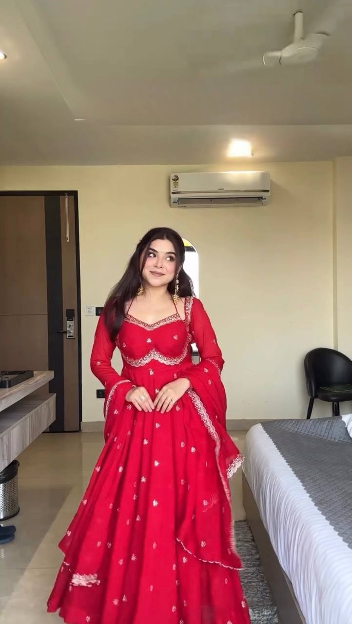 Stylish New Heavy Faux Georgette Gown Bottom With Red Dupatta For Wedding Wear