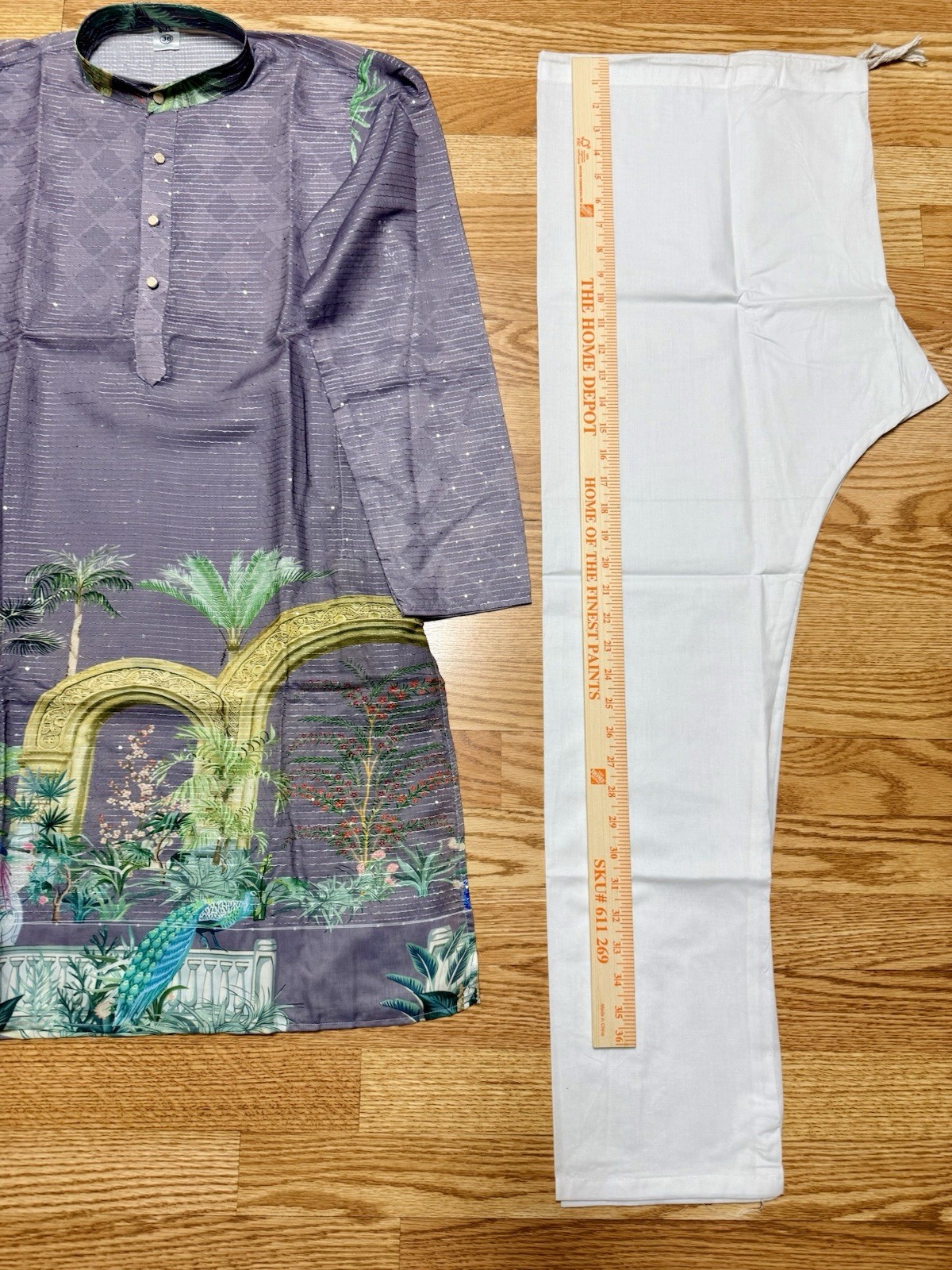 NWT Men’s Kurta PAJAMA SET SZ 36 S purple/sequins peacock PRINT India-USA sell
