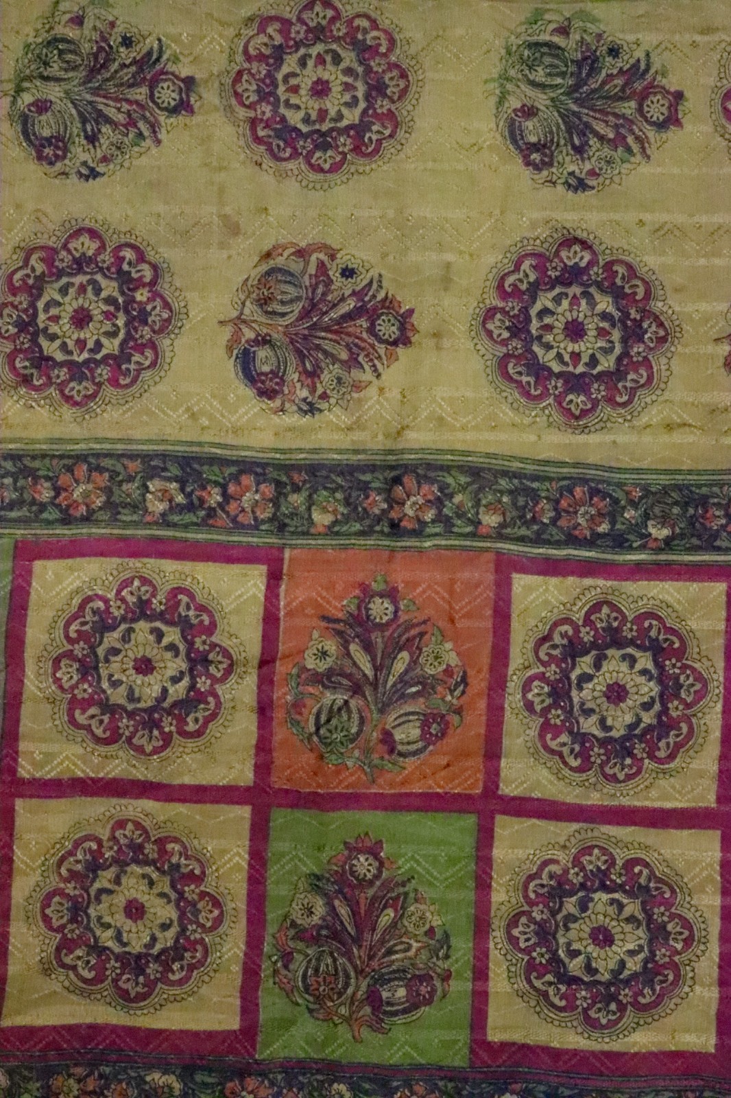 Vintage Chiffon Silk Saree, Lightweight Fabric for DIY & Sewing CS1299