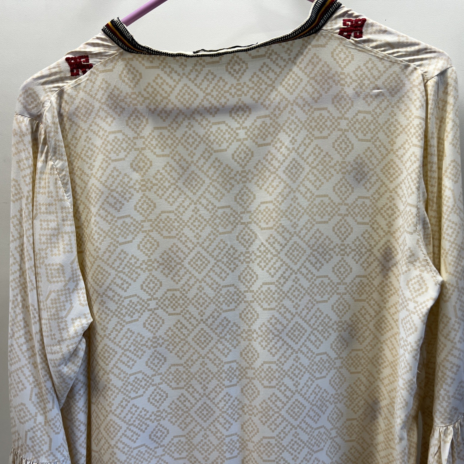 Limelight Women’s Embroidered Cross Stitch Kameez Long Sleeve Top Size Large