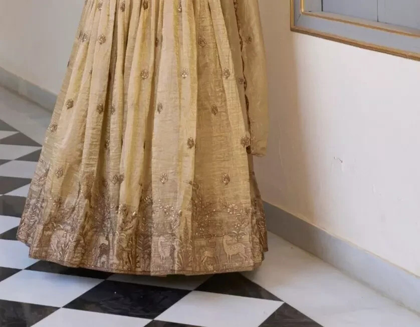 Reception Wear Off White Gold Crush Lehenga Choli With Dupatta For Women
