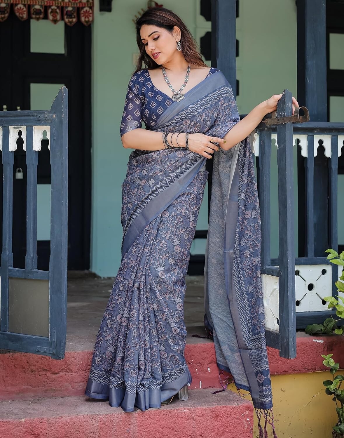 Women’s Cotton Linen Printed Saree with Unstitched Blouse Piece