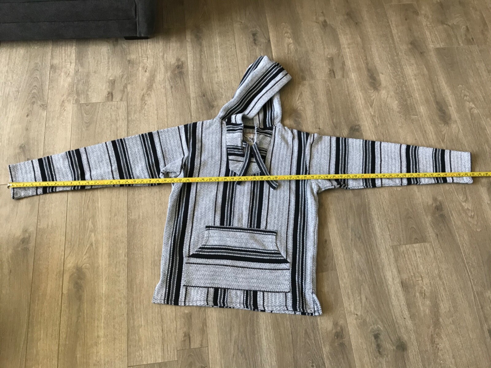 Stylish Miguel Geraldo unisex adults size Medium hooded poncho, Made in Mexico