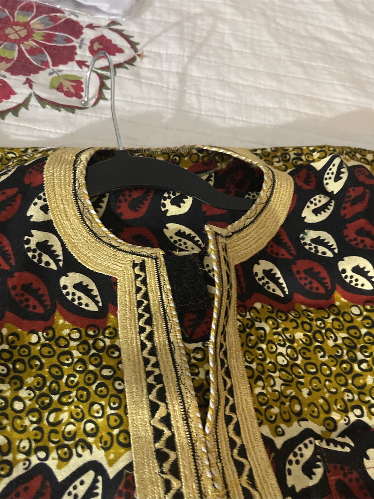 Traditional Dashiki 2 Piece Long Sleeve With 1 Pocket Capri Pants With 2 Pockets