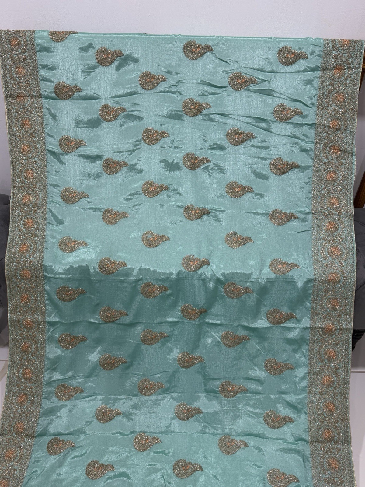 Indian Saree for Women Jari Work Saree with Unstitched Blouse Piece