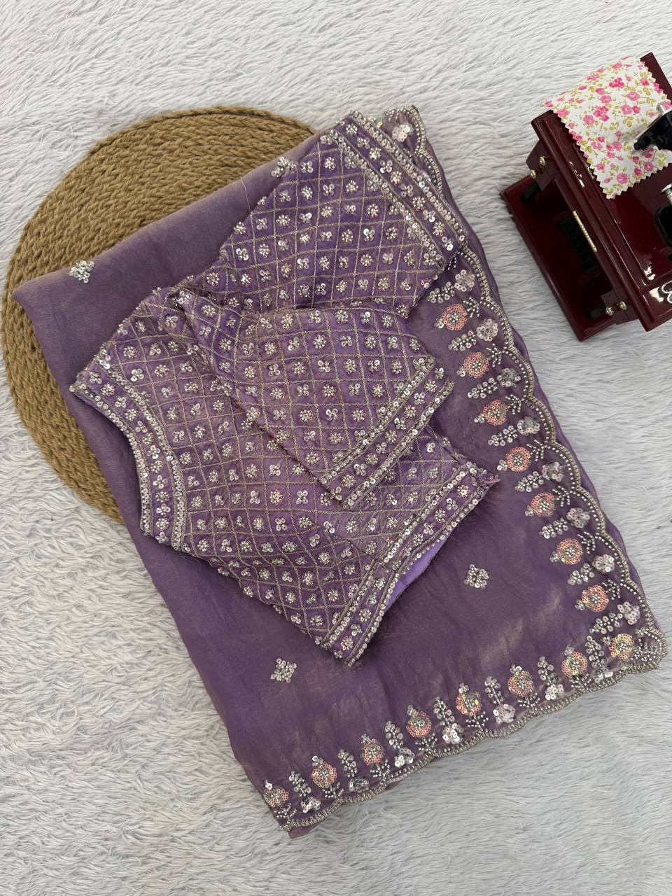 Beautiful Silk Lilac Saree With Blouse For Indian Wedding Wear