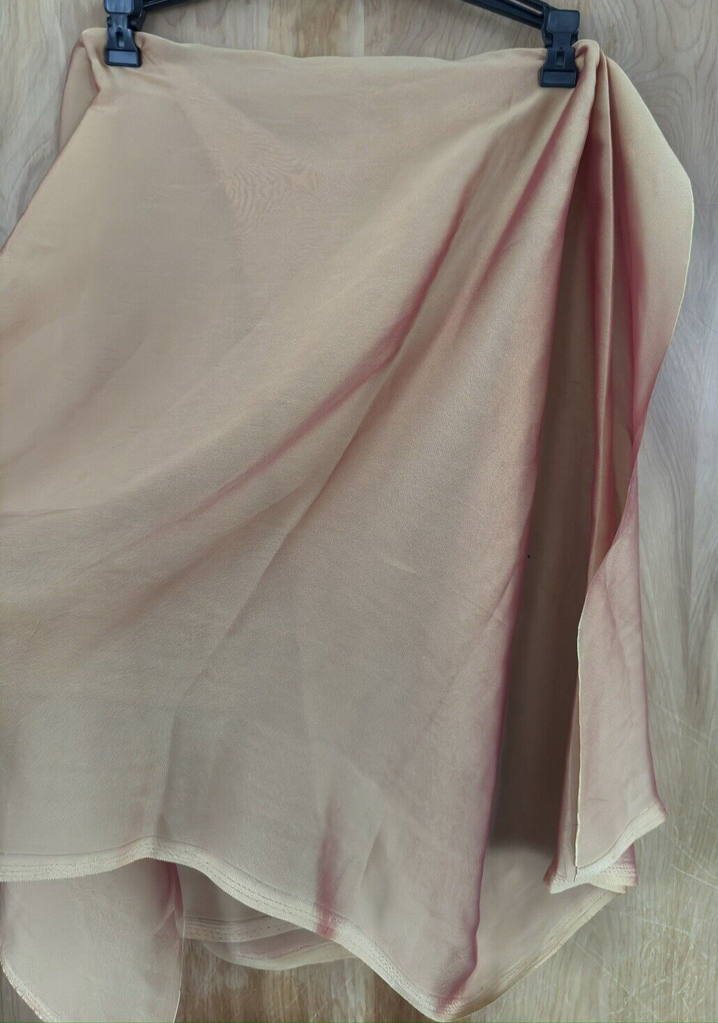 Indian Sari Tan Peach Gold Beautiful Pearlescent Fabric New Light Knit
