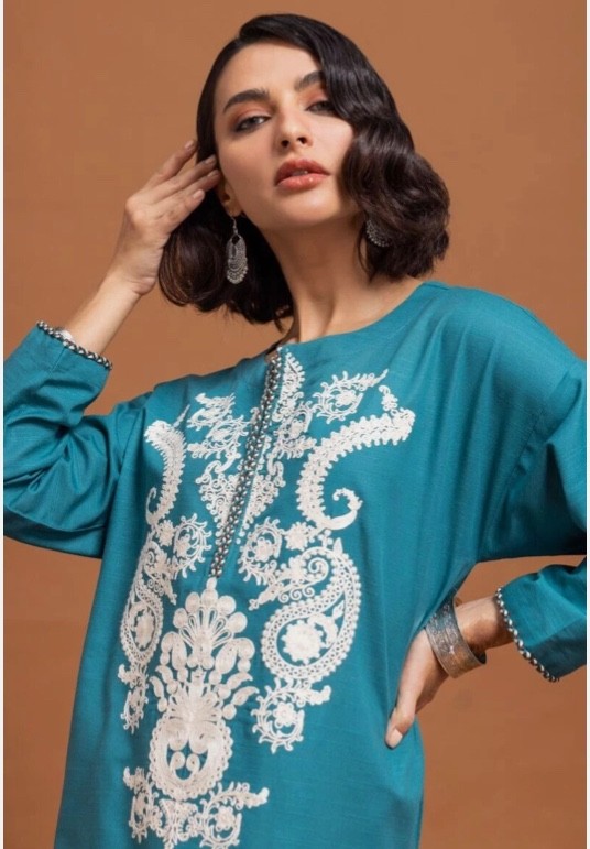 NWT KHAADI Size 14 Drop Shoulder Embroider Khaddar Kurti Fall/Winter Pakistan
