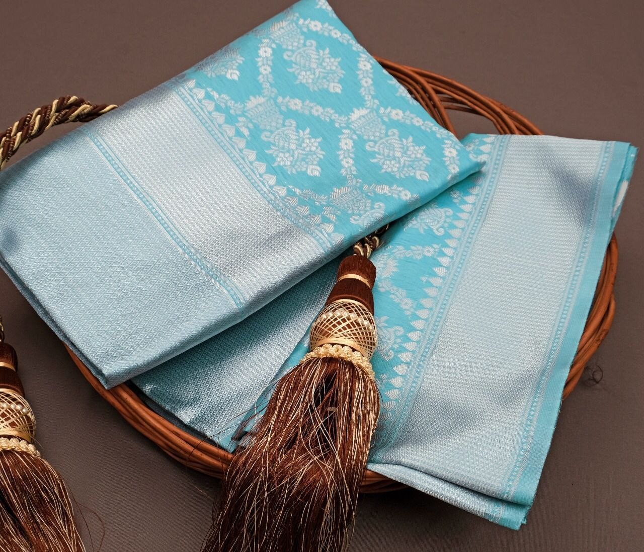 Indian Wedding Soft Lichi Silk Saree Bollywood Jacquard Partywear Saree