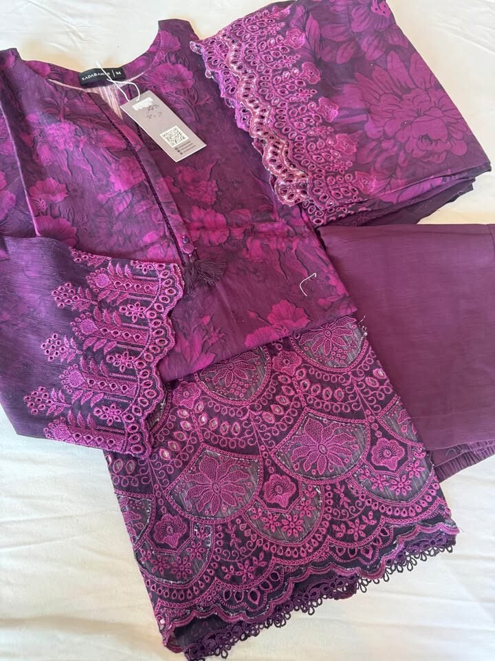 New 3pcs SADABAHAR chikankari collection soft khaddar M 42