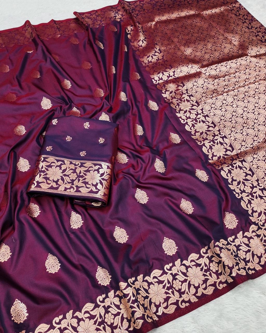 Pure Banarasi Silk Saree Self Weaving Design with Zari Work, Rich Pallu & blouse