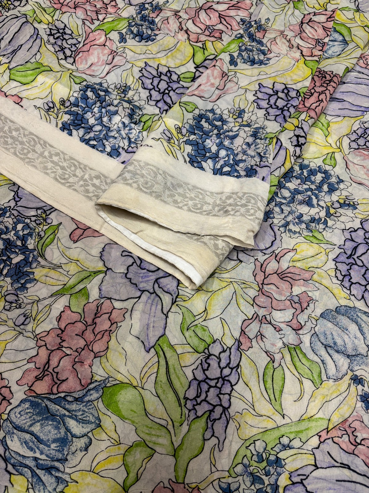 Vintage Chiffon Silk Saree, Lightweight Fabric for DIY & Sewing CS1142