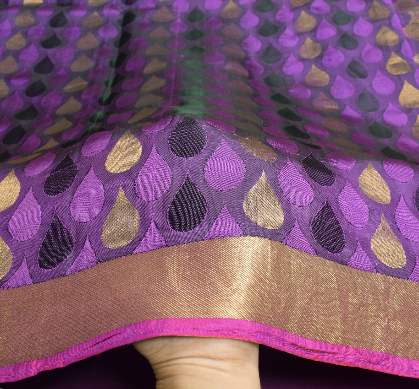 Sushila Vintage Self & Zari Brocade Saree Pure Silk Purple Premium Sari Fabric