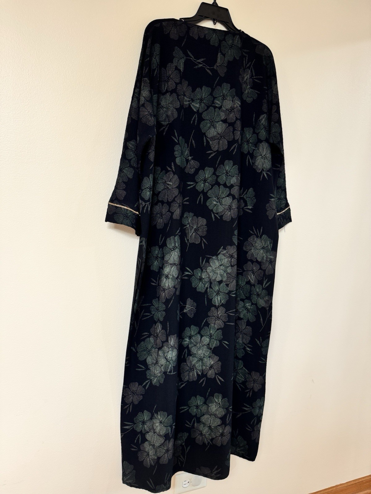 Abaya Islamic Wear Maxi Long Sleeved Dress Size XL / XXL Black Floral Green NEW