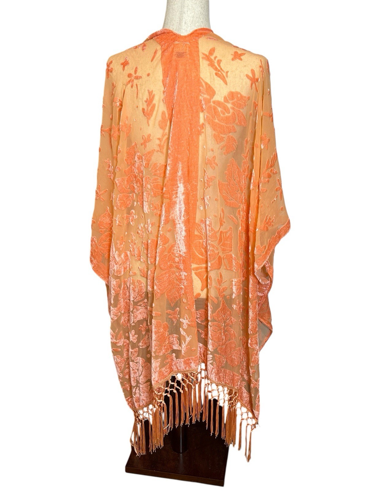 Marcus Adler Peach Velvet Burnout Kimono w/ Fringe Tassel Details – One Size