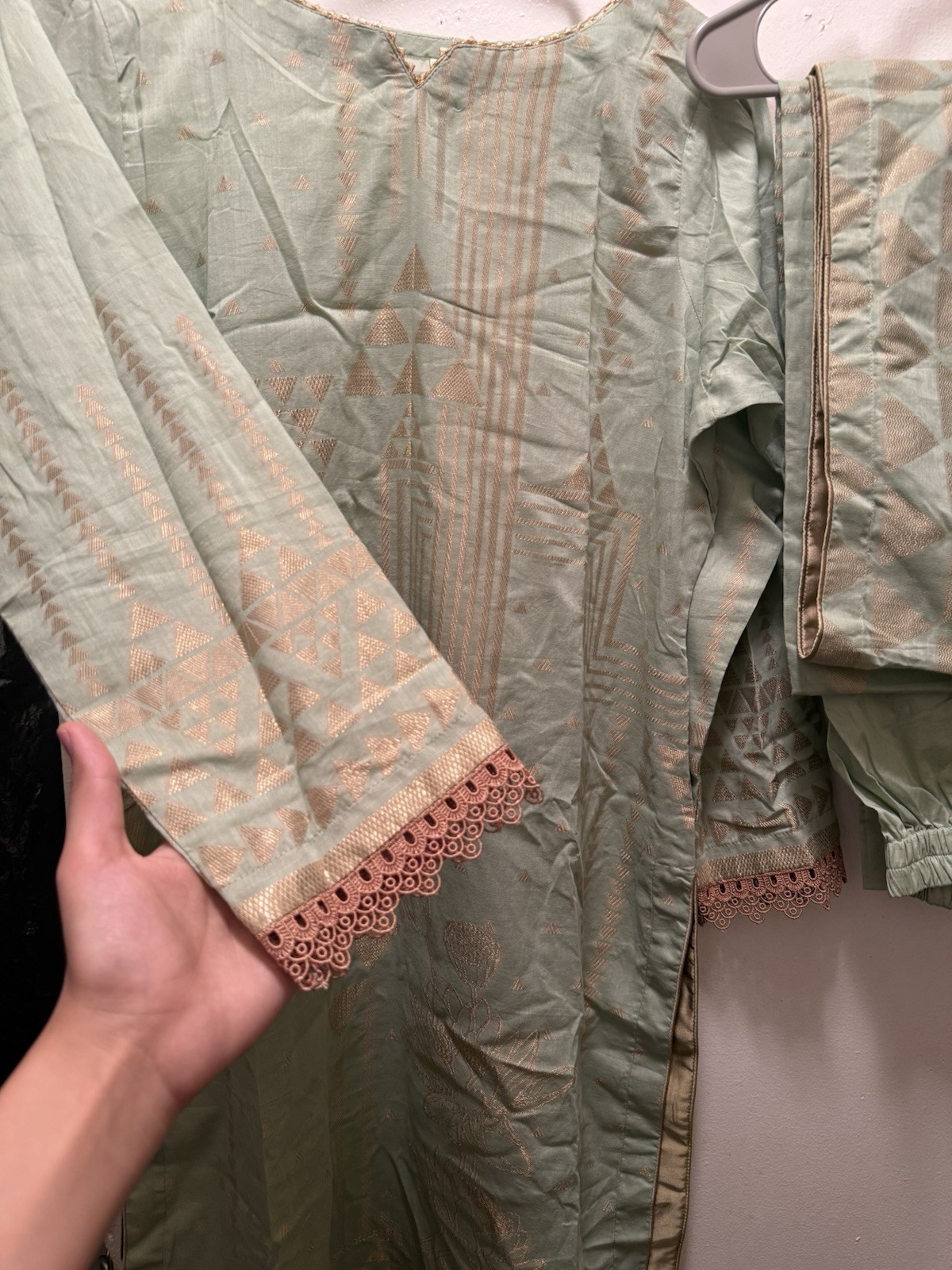 Pakistani/Indian Winter 3 Piece Shalwar Kameez