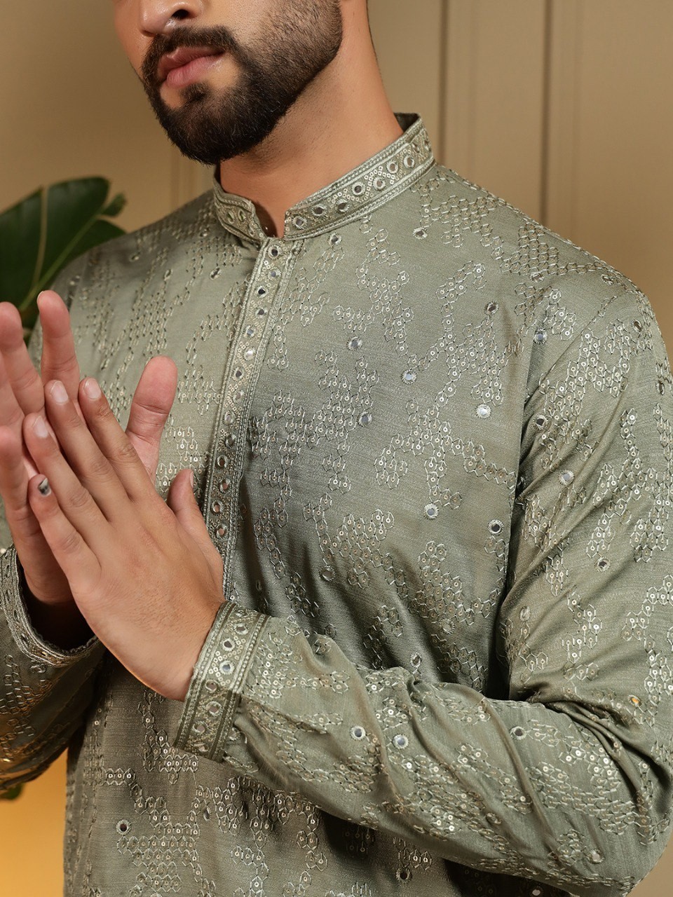 Men’s Royal Linen Kurta Pajama Set Elegant Ethnic Wear for Festive & Wedding