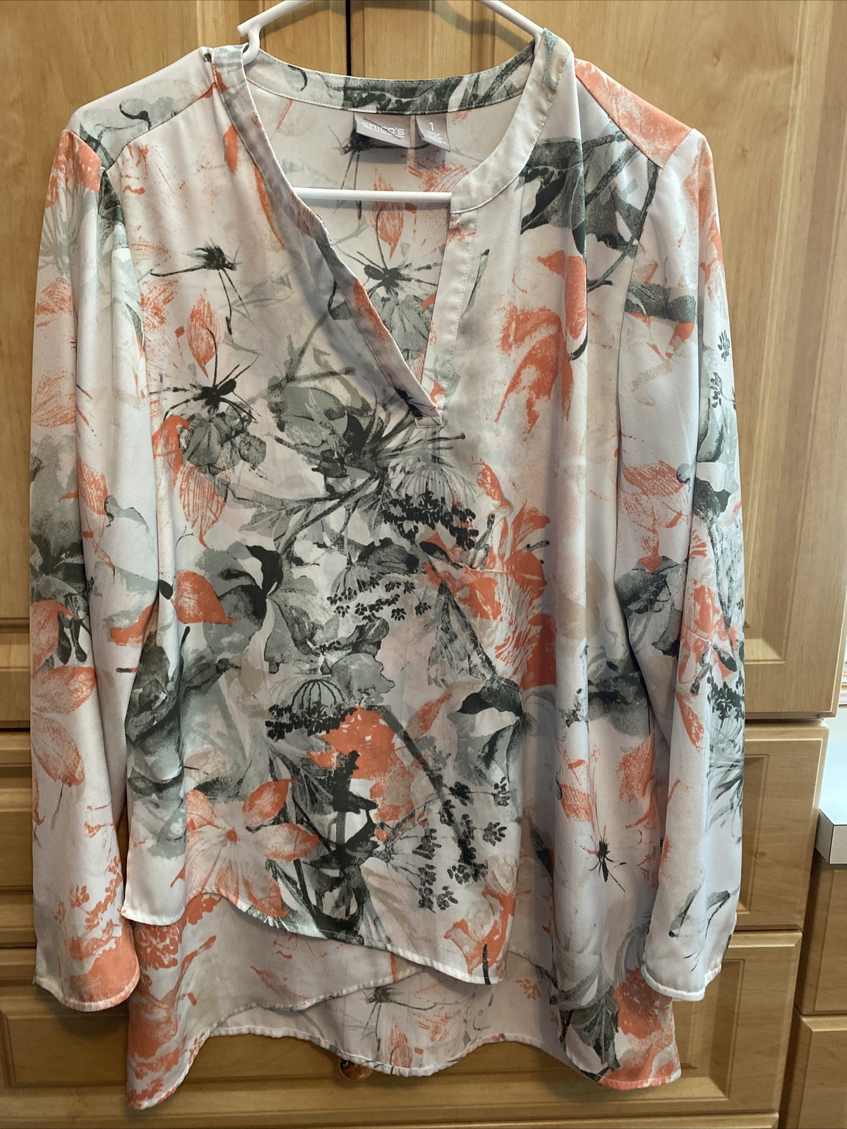 Chico’s Floral Multi-Color 3/4 sleeve Rayon Blouse Size 1
