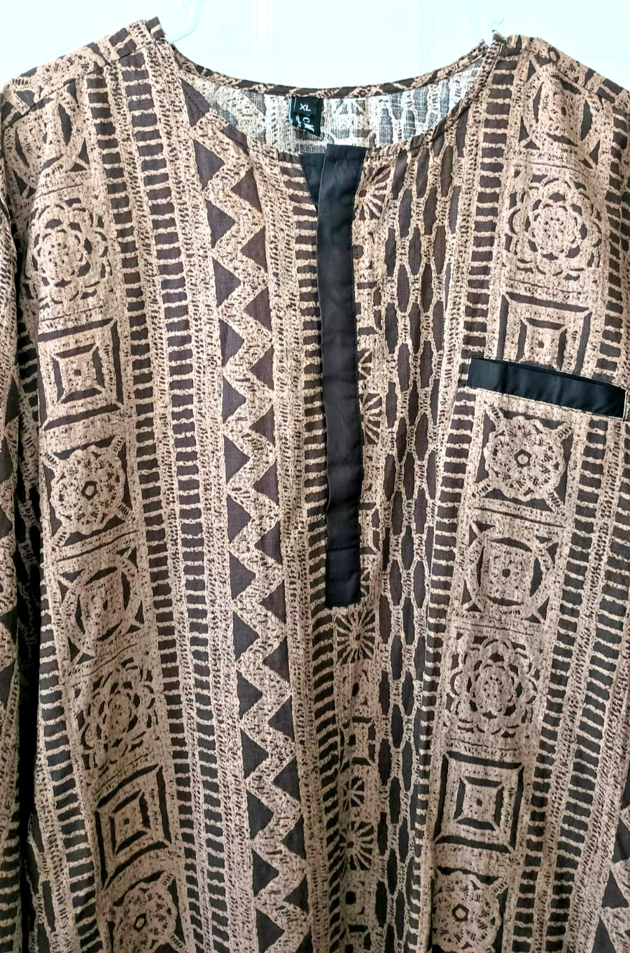 LucMatton Dashiki Traditional African Pattern Long Sleeves Hidden Buttons XL