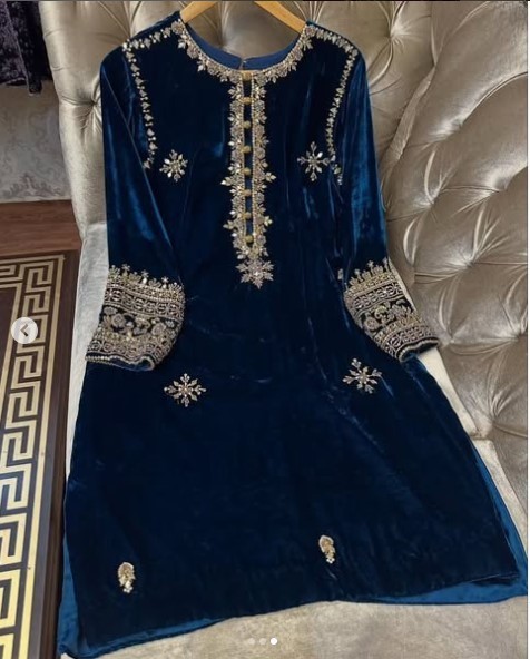 Royal Midnight Blue Velvet Embroidered Pakistani Suit | Handcrafted Party Wear
