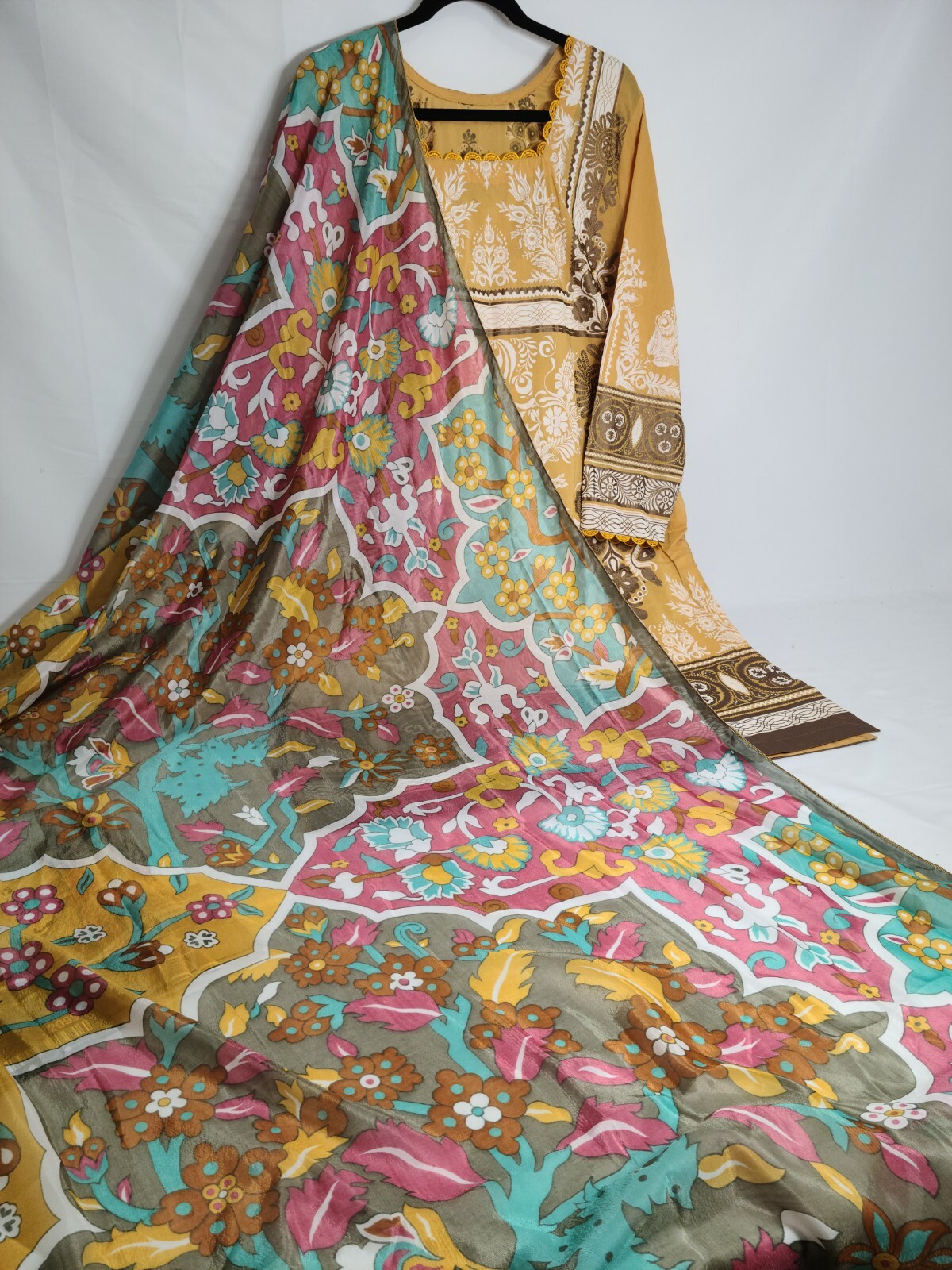 Pakistani Lawn Printed Kurti Dupatta Free Trouser Bust 48 3XL Chiffon Dupatta