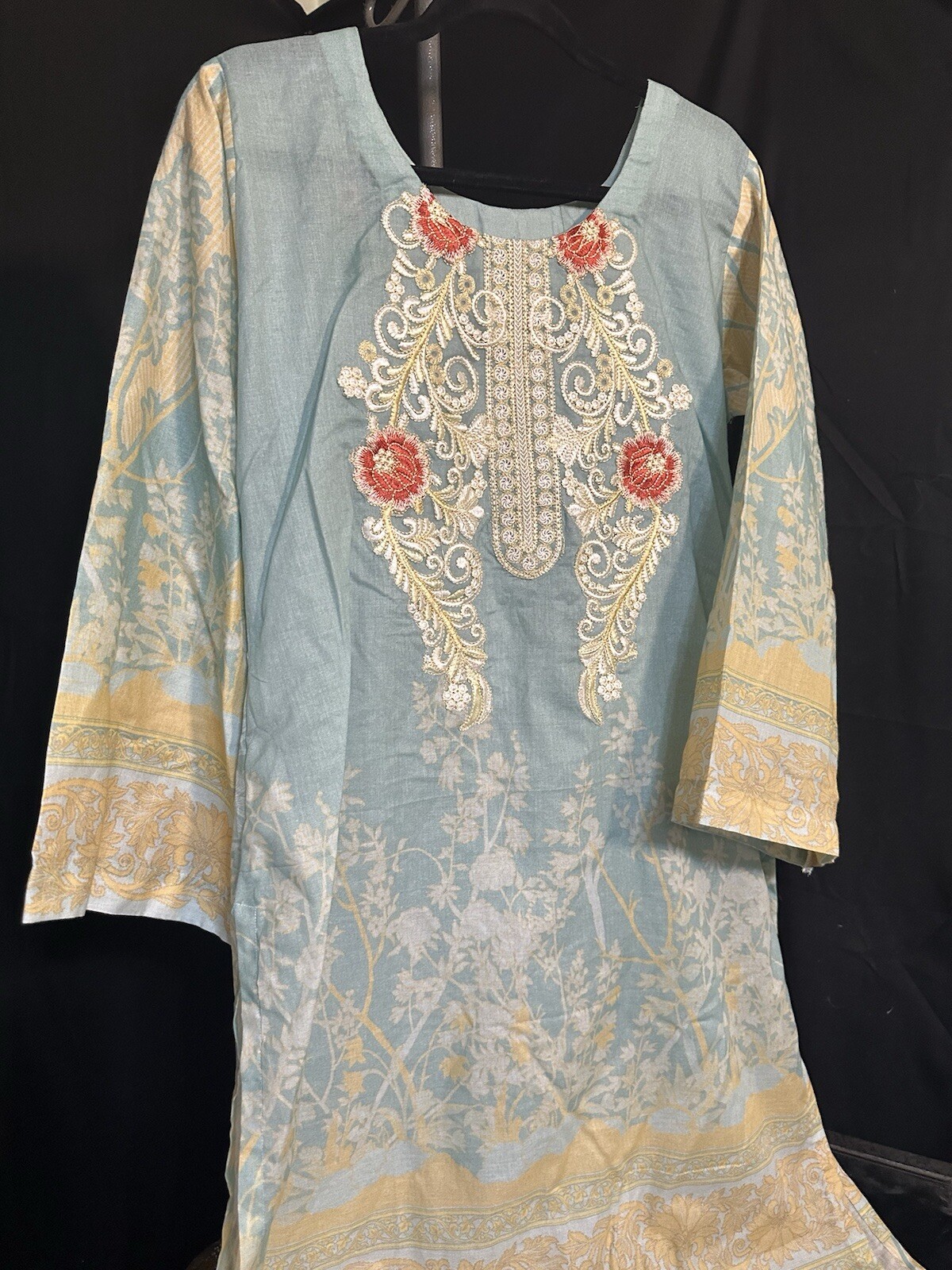 ‼️CLEARANCE‼️MEDIUM SIZE LAWN SUIT EMB – 3 PC, Chiffon Dupatta – $34