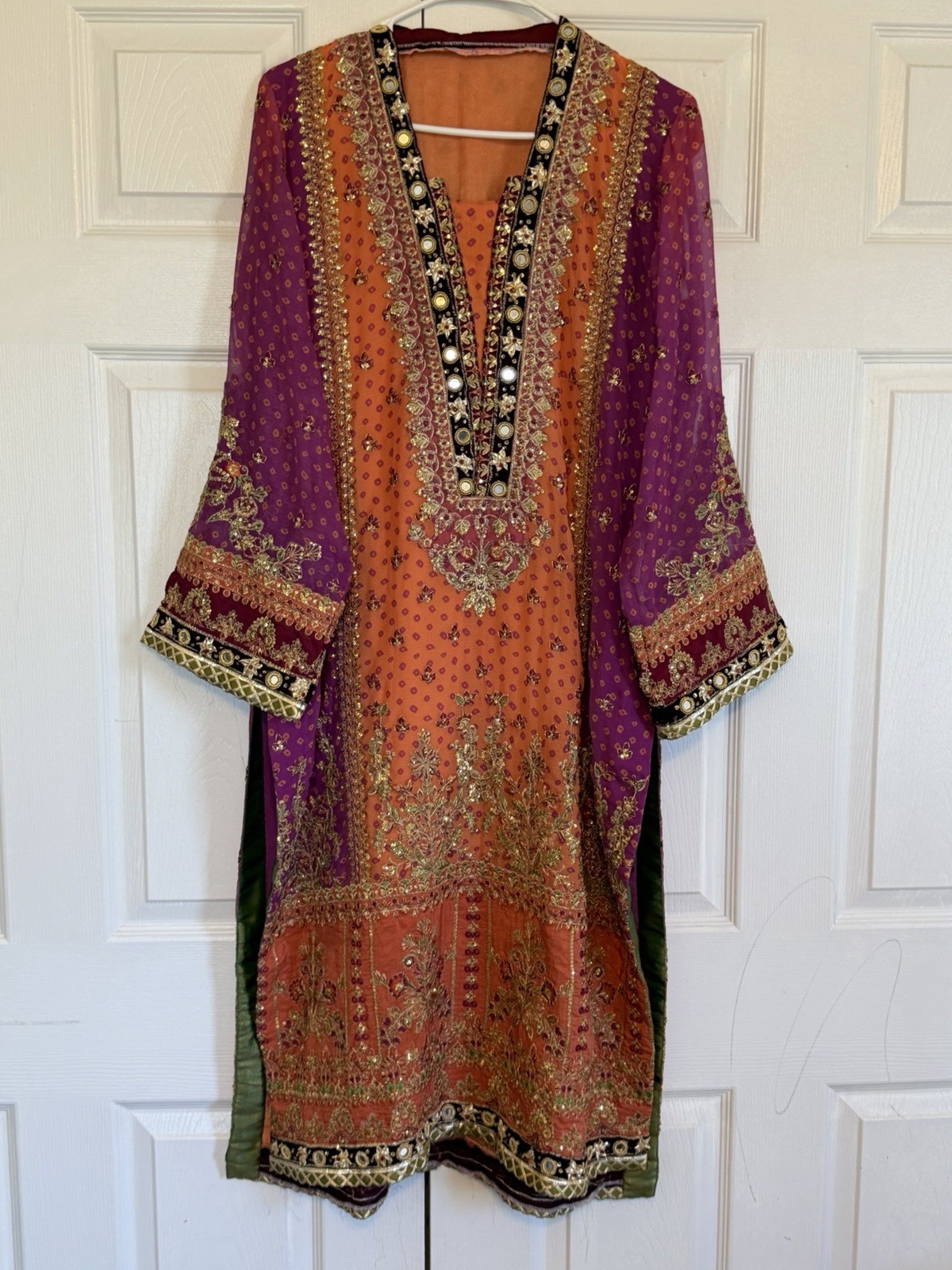 FREE SHIPPING, SIZE MEDIUM TO LARGE Embroidered Chiffon Shalwar Kameez Suit 3PC