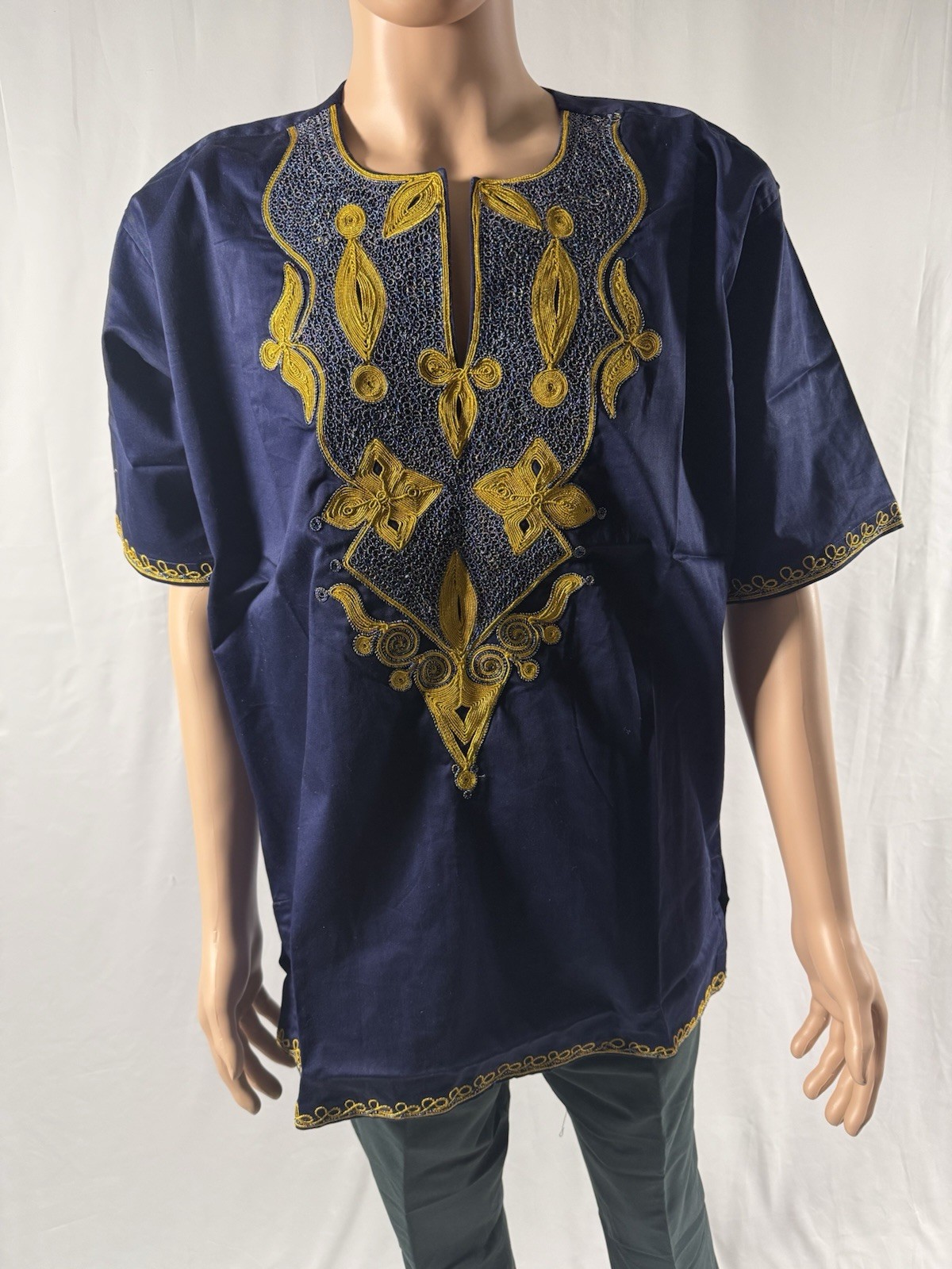 Handmade Men’s Blue Dashiki Shirt, polished Cotton Embroidery Short Sleeve