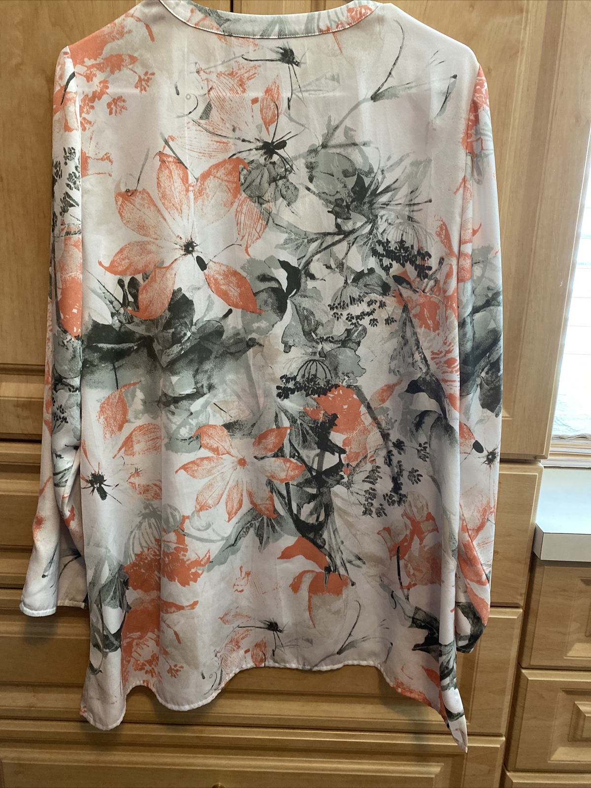 Chico’s Floral Multi-Color 3/4 sleeve Rayon Blouse Size 1