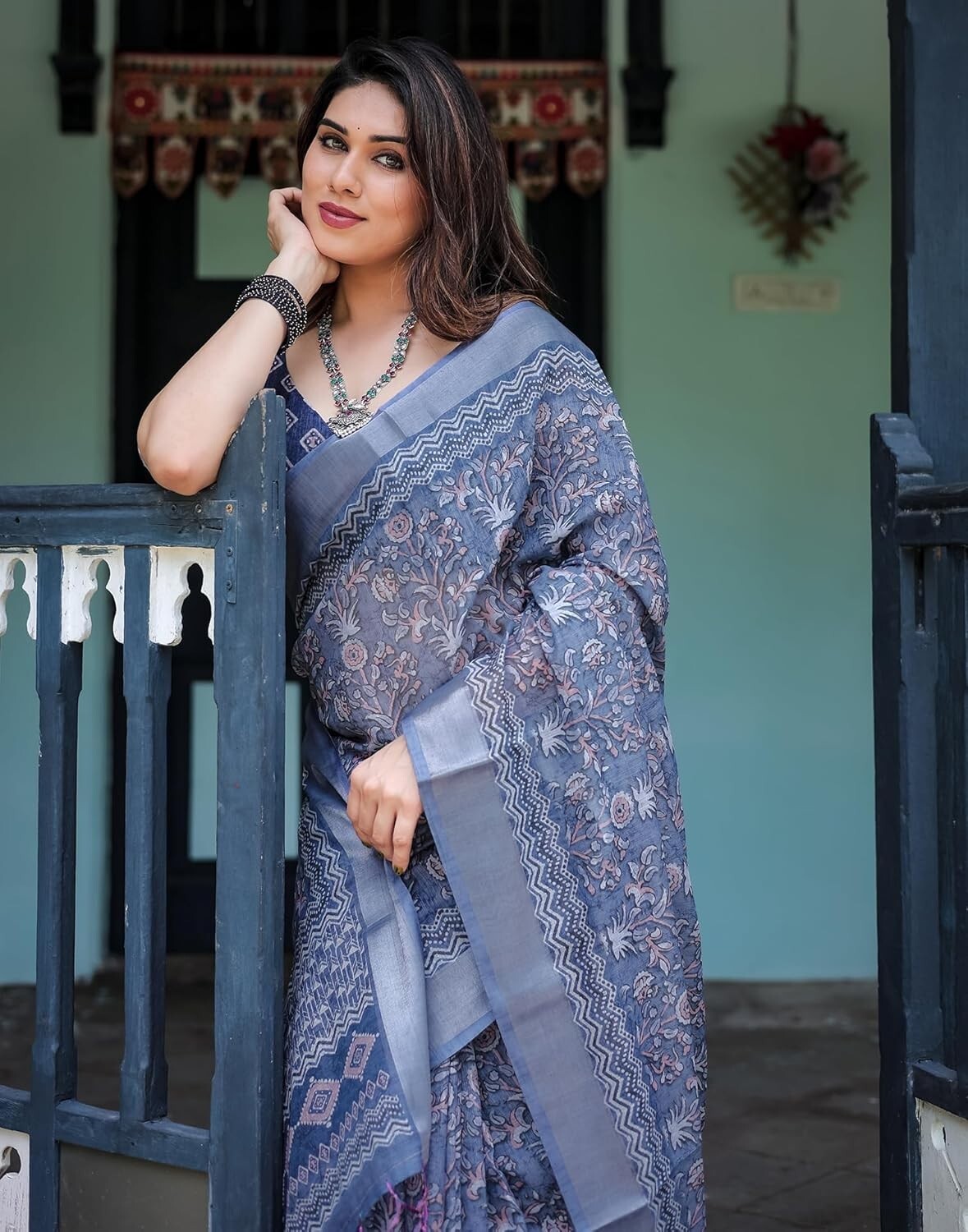 Women’s Cotton Linen Printed Saree with Unstitched Blouse Piece