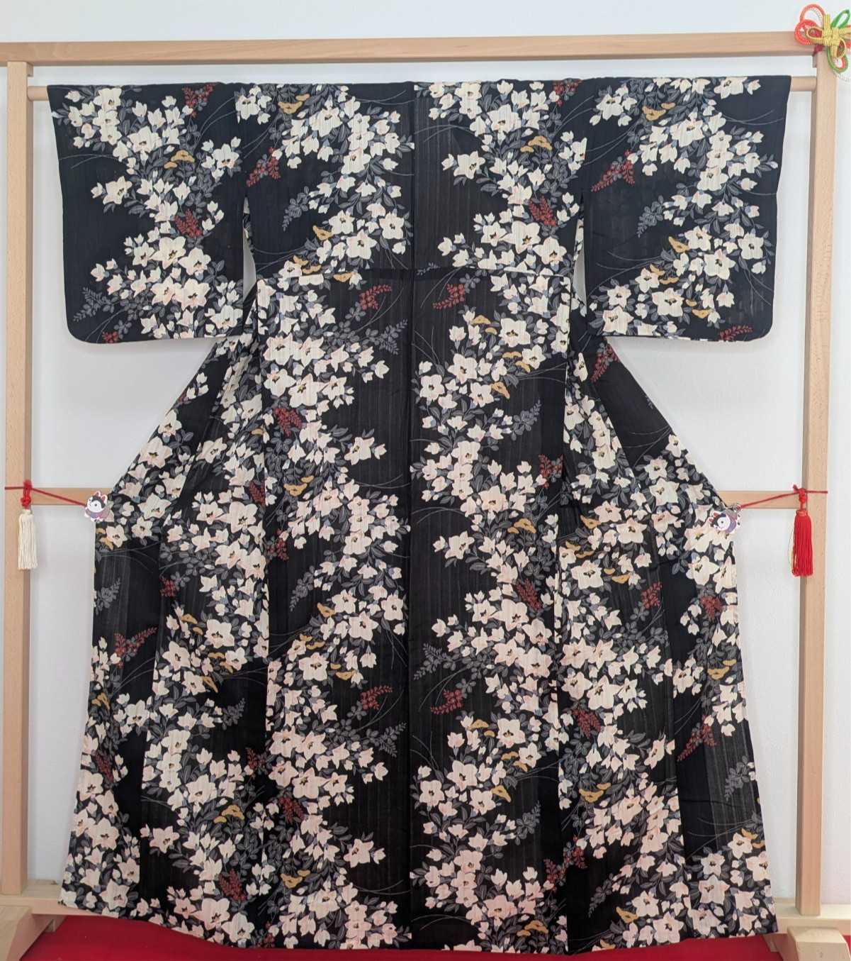 Japanese Kimono Cotton Yukata Black Sakura Red Wisteria Yumekobo Summer Wear