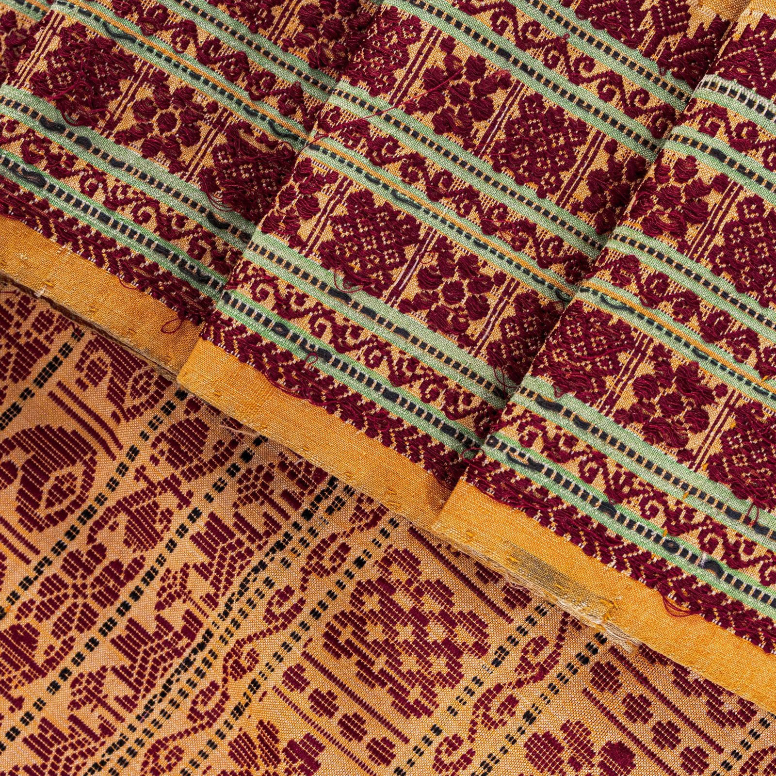 Sanskriti Vintage Yellow Blend Cotton Saree Cotton Begaumpuri Hand Woven 5+Sari